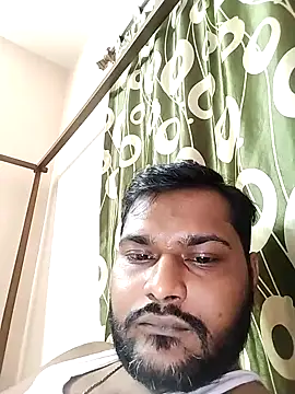 Snapshot of arobeshi chatting on 11.24.25 arobeshi online show from 11.24.25