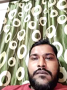 Snapshot of arobeshi chatting on 11.30.25 arobeshi online show from 11.30.25