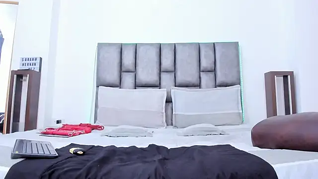 sarahhernandez online show from 03.13.26