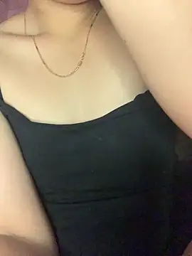 Snapshot of Winnie-sexy chatting on 04.14.26 Winnie-sexy online show from 04.14.26