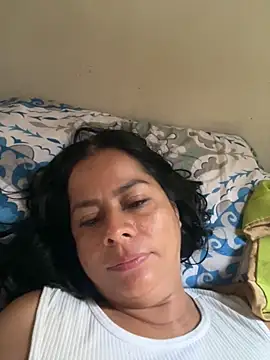 Aleja-198522 online show from 11.22.25