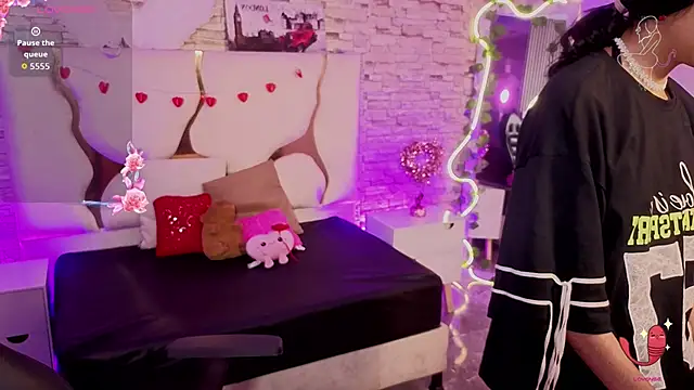 Joselyn tay online show from 02.13.26