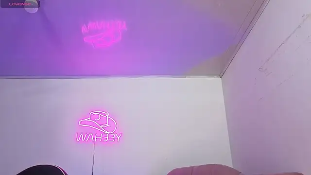 Snapshot of ISABELA_TAY chatting on 04.28.26 ISABELA TAY online show from 04.28.26