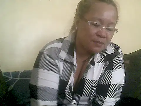 loriepinay46 online show from 03.22.26