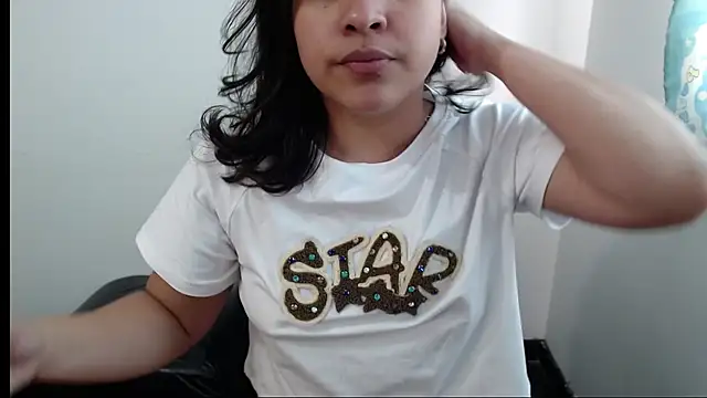 Snapshot of Little-rouse chatting on 02.03.26 Little-rouse online show from 02.03.26