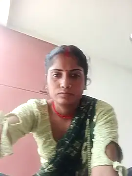 Snapshot of Pushpa_hotty chatting on 12.14.25 Pushpa hotty online show from 12.14.25