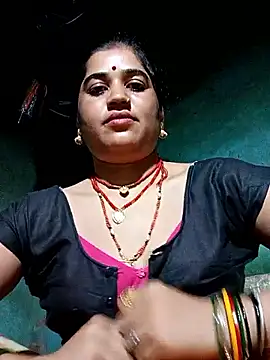 Snapshot of Hot_kamla chatting on 05.16.26 Hot kamla online show from 05.16.26