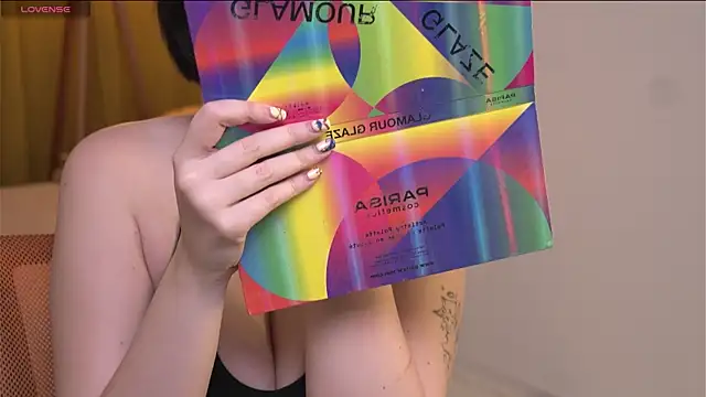 Snapshot of lunar_bluebell chatting on 11.12.25 lunar bluebell online show from 11.12.25