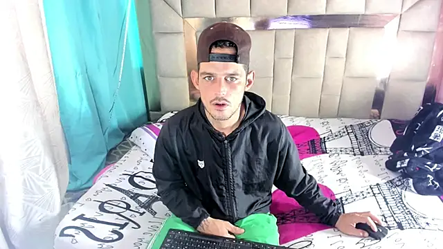 Sexybigjefffx online show from 12.15.25