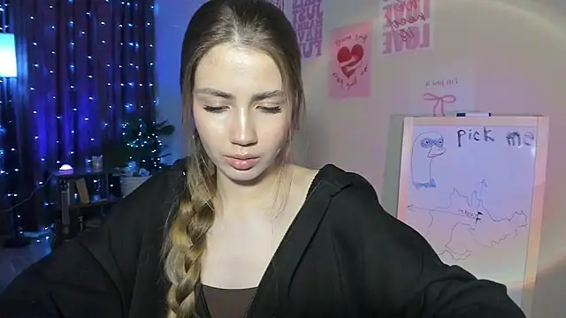 Aurora Glow21 online show from 03.21.26