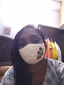 Snapshot of Dharshini98 chatting on 05.31.26 Dharshini98 online show from 05.31.26