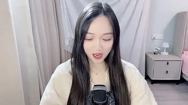 BoiI2u online show from 12.22.25