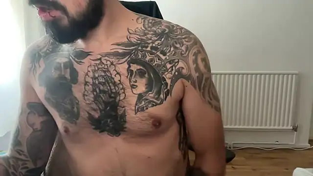 Snapshot of TattedUpSir chatting on 11.13.25 TattedUpSir online show from 11.13.25