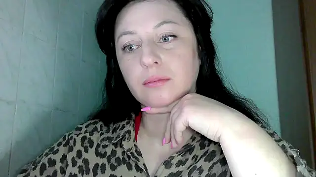 Snapshot of MelinaAx chatting on 04.28.26 MelinaAx online show from 04.28.26