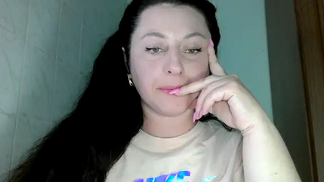 Snapshot of MelinaAx chatting on 05.16.26 MelinaAx online show from 05.16.26