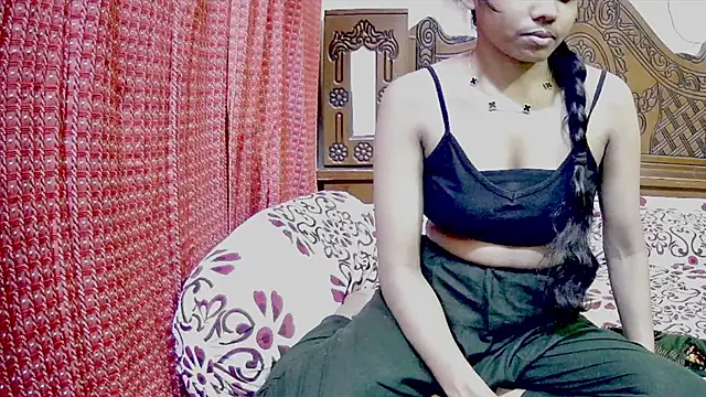 Snapshot of Hor-reka chatting on 02.25.26 Hor-reka online show from 02.25.26
