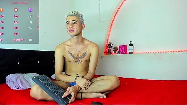 kaiborman00 online show from 03.07.26