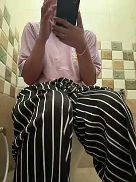 isha sharma2002 online show from 03.29.26