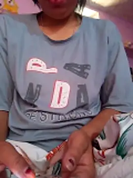 Snapshot of isha_sharma2002 chatting on 04.18.26 isha sharma2002 online show from 04.18.26