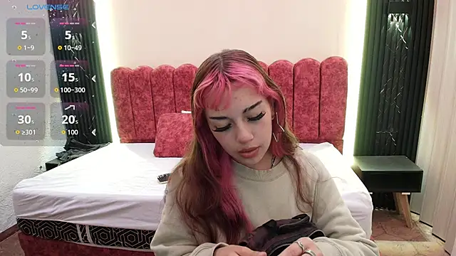 Laracooper  online show from 03.07.26