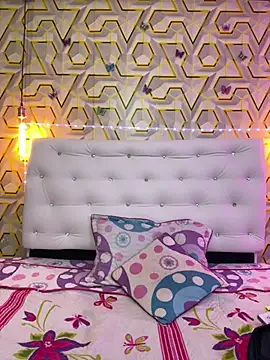 MelanyyJhonson15 online show from 04.13.26