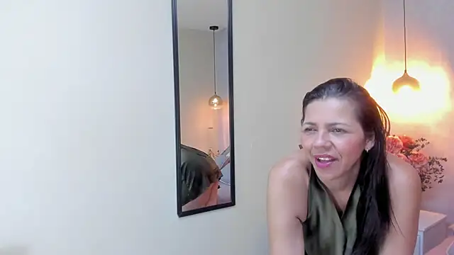 Snapshot of Dulce_emi chatting on 03.11.26 Dulce emi online show from 03.11.26