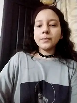 chibi love online show from 12.17.25