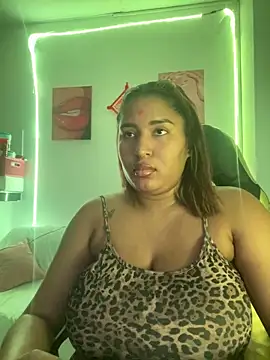 Snapshot of morena-2025 chatting on 05.16.26 morena-2025 online show from 05.16.26