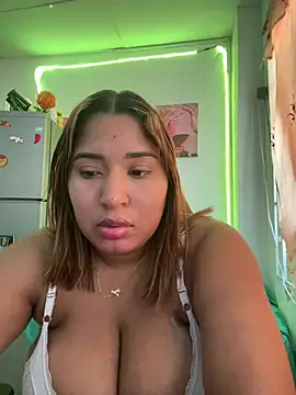 Snapshot of morena-2025 chatting on 06.25.26 morena-2025 online show from 06.25.26