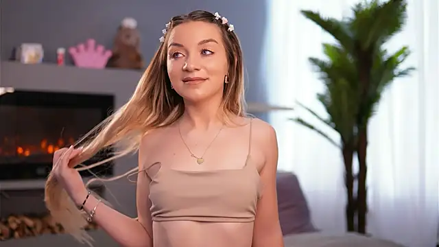 Snapshot of SkyEyesLuna chatting on 02.05.26 SkyEyesLuna online show from 02.05.26