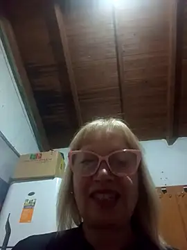 SexyMilf1211 online show from 05.05.26
