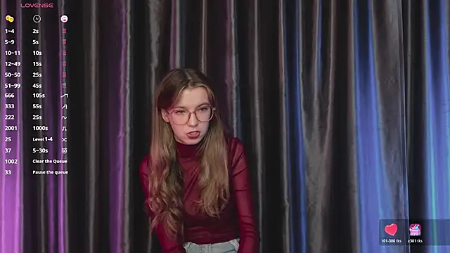 RochelCozzi online show from 01.08.26