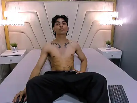 MattFiore online show from 11.28.25