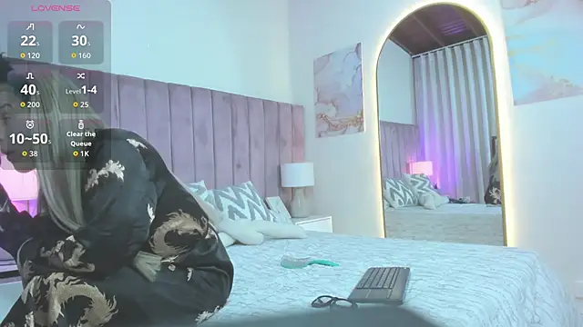 Valentino moretti online show from 03.03.26