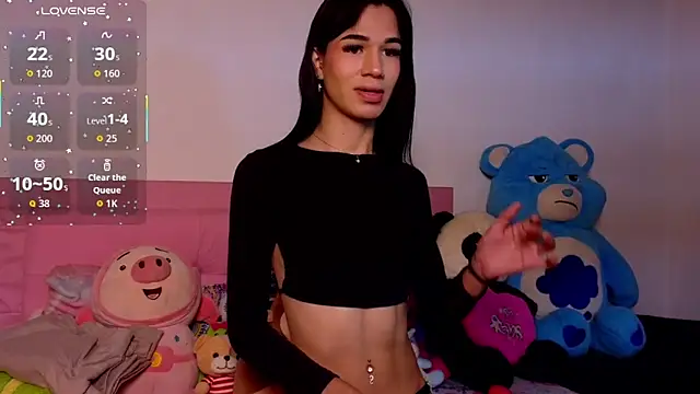 Snapshot of Alis_stars chatting on 11.18.25 Alis stars online show from 11.18.25