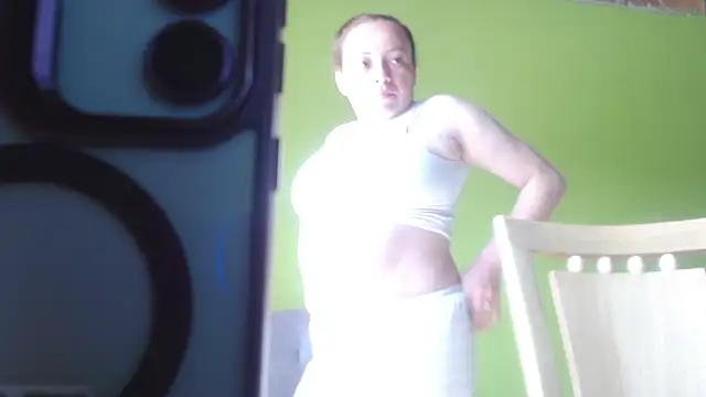 Snapshot of Rouse_hot_ chatting on 03.24.26 Rouse hot online show from 03.24.26