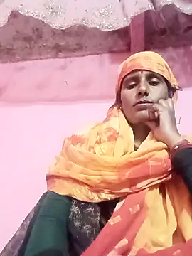 Snapshot of Pirvesh_singh chatting on 11.26.25 Pirvesh singh online show from 11.26.25