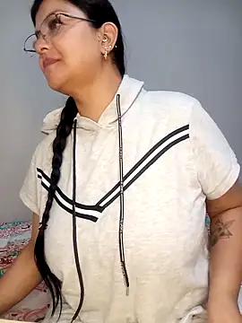 Snapshot of CelesteAlvarez1989 chatting on 01.14.26 CelesteAlvarez1989 online show from 01.14.26