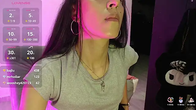 Snapshot of Isabella_Hillss chatting on 06.16.26 Isabella Hillss online show from 06.16.26