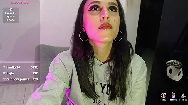 Snapshot of Isabella_Hillss chatting on 07.03.26 Isabella Hillss online show from 07.03.26