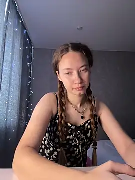 Holy Poly online show from 01.07.26