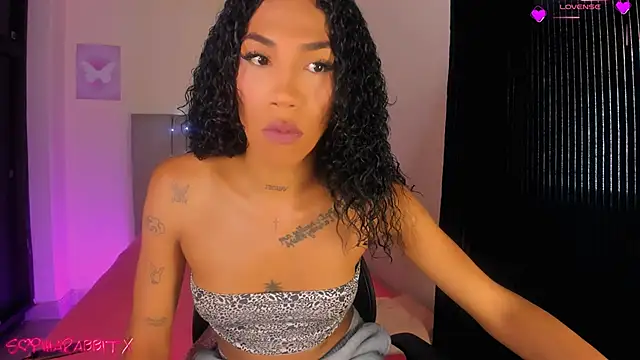  Larabbitxx online show from 11.30.25