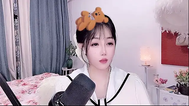 Laura 520 online show from 05.24.26