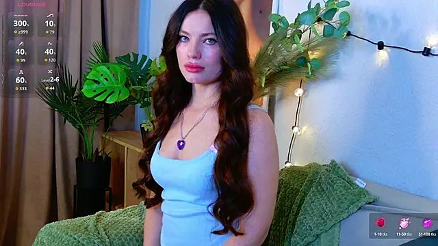 Taylla Nouell online show from 12.02.25