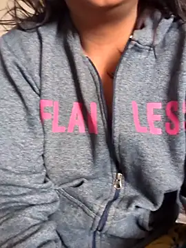 Snapshot of Kinky_Aleena chatting on 12.01.25 Kinky Aleena online show from 12.01.25