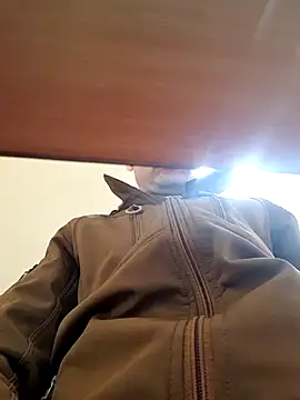 Snapshot of Gregorywhitelegs chatting on 04.03.26 Gregorywhitelegs online show from 04.03.26