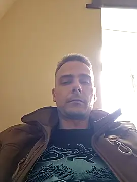 Snapshot of Gregorywhitelegs chatting on 04.04.26 Gregorywhitelegs online show from 04.04.26