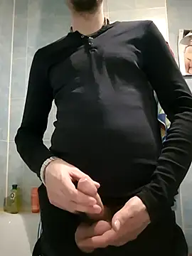 Snapshot of Gregorywhitelegs chatting on 04.19.26 Gregorywhitelegs online show from 04.19.26