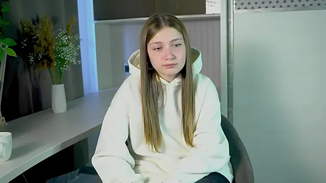 LesaFeldker online show from 11.25.25