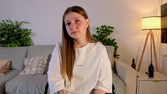 LesaFeldker online show from 11.30.25